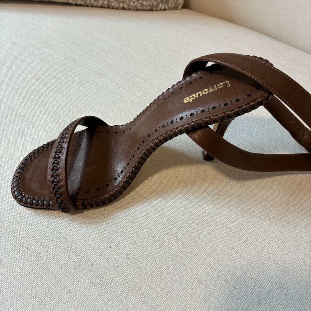 Sexy ankle wrbrown leather stilettos for spring - Picture 5 of 5